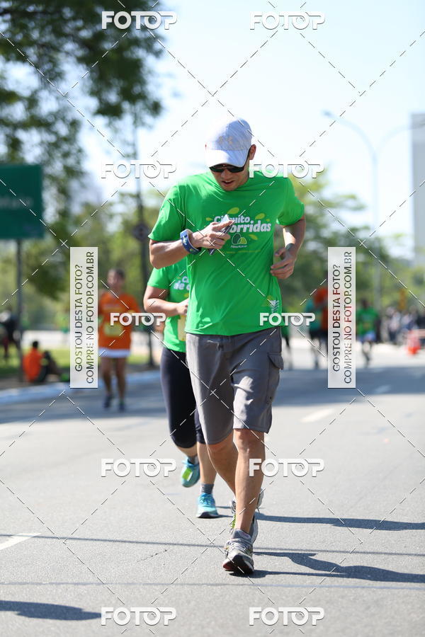 Buy your photos of the event26� Maratona P�o de A��car de Revezamento S�o Paulo on Fotop