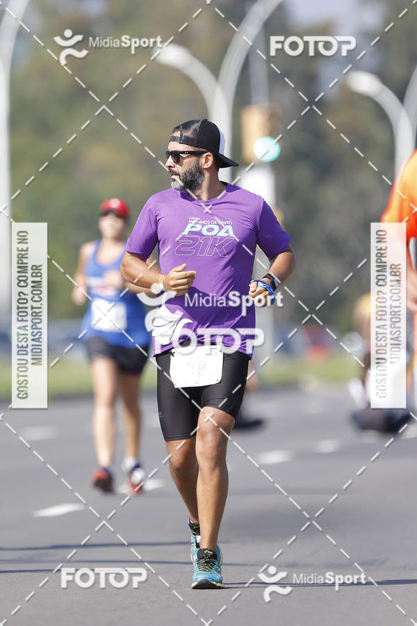 Buy your photos of the eventPoa Day Run / Poa 21k on Fotop