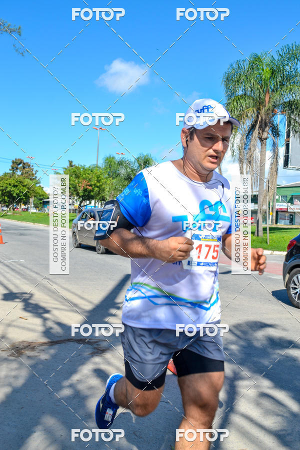 Buy your photos of the eventCorrida e caminhada UFF on Fotop