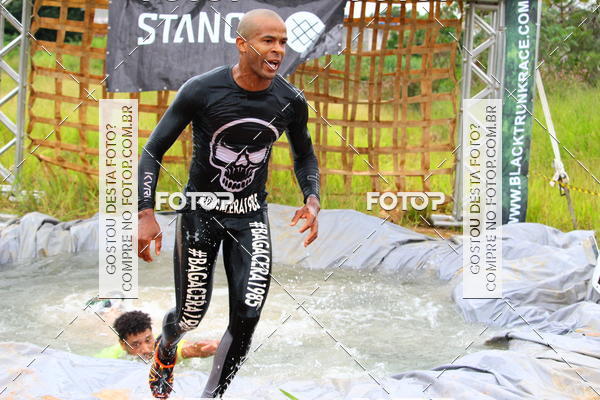 Buy your photos of the eventBLACK TRUNK RACE on Fotop