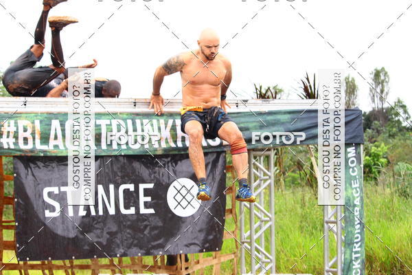 Buy your photos of the eventBLACK TRUNK RACE on Fotop