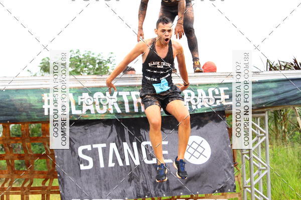 Buy your photos of the eventBLACK TRUNK RACE on Fotop
