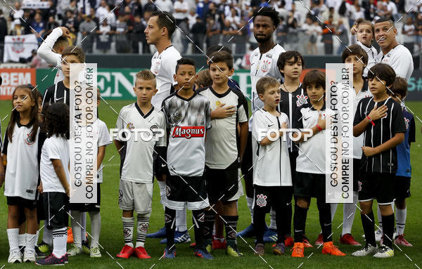 Buy your photos of the eventCorinthians X Fluminense - Brasileiro on Fotop
