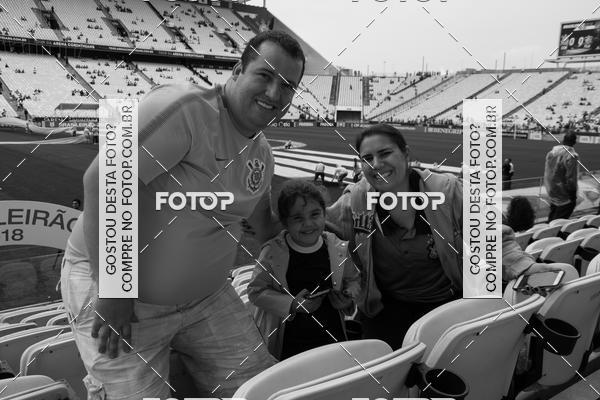 Buy your photos of the eventCorinthians X Fluminense - Brasileir�o on Fotop