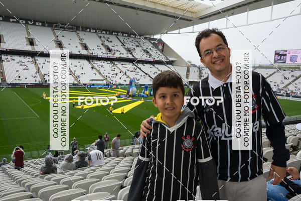 Buy your photos of the eventCorinthians X Fluminense - Brasileir�o on Fotop