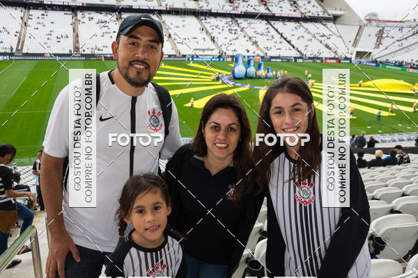 Buy your photos of the eventCorinthians X Fluminense - Brasileir�o on Fotop