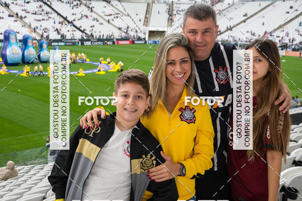 Buy your photos of the eventCorinthians X Fluminense - Brasileir�o on Fotop