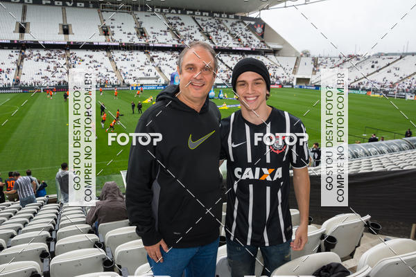 Buy your photos of the eventCorinthians X Fluminense - Brasileir�o on Fotop