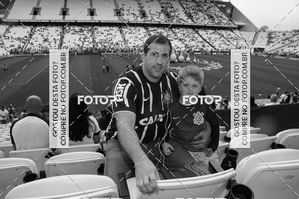Buy your photos of the eventCorinthians X Fluminense - Brasileir�o on Fotop