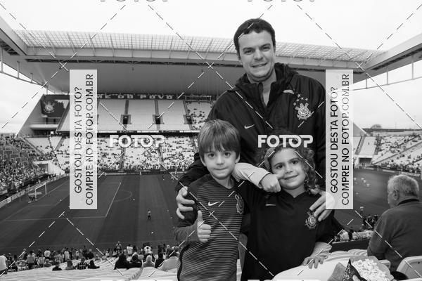Buy your photos of the eventCorinthians X Fluminense - Brasileir�o on Fotop
