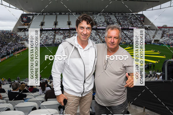 Buy your photos of the eventCorinthians X Fluminense - Brasileir�o on Fotop