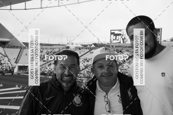 Buy your photos of the eventCorinthians X Fluminense - Brasileir�o on Fotop