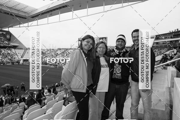 Buy your photos of the eventCorinthians X Fluminense - Brasileir�o on Fotop