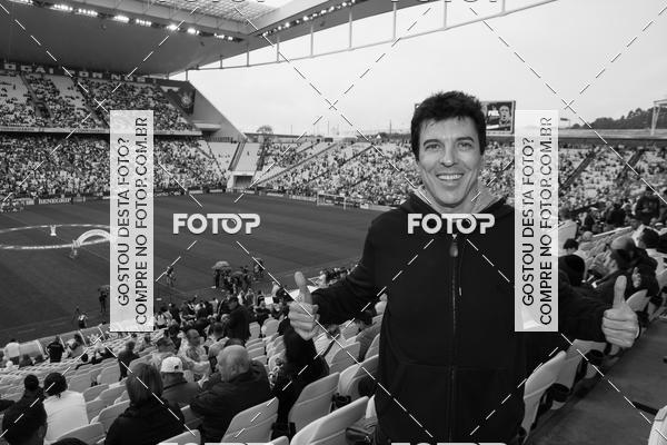 Buy your photos of the eventCorinthians X Fluminense - Brasileir�o on Fotop