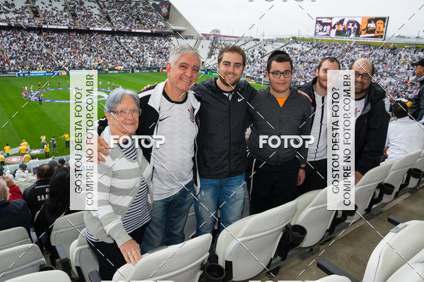 Buy your photos of the eventCorinthians X Fluminense - Brasileir�o on Fotop