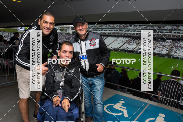 Buy your photos of the eventCorinthians X Fluminense - Brasileir�o on Fotop