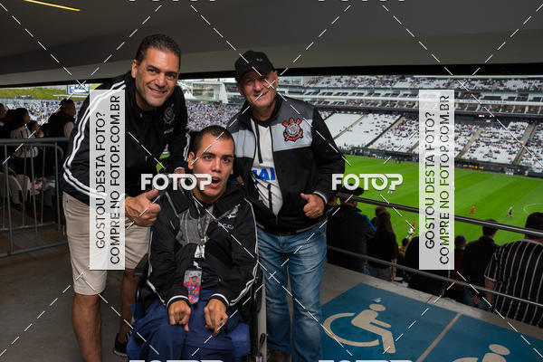 Buy your photos of the eventCorinthians X Fluminense - Brasileir�o on Fotop