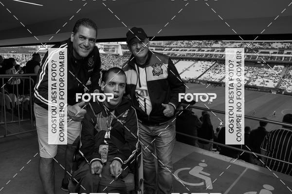 Buy your photos of the eventCorinthians X Fluminense - Brasileir�o on Fotop