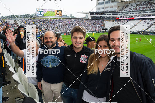 Buy your photos of the eventCorinthians X Fluminense - Brasileir�o on Fotop