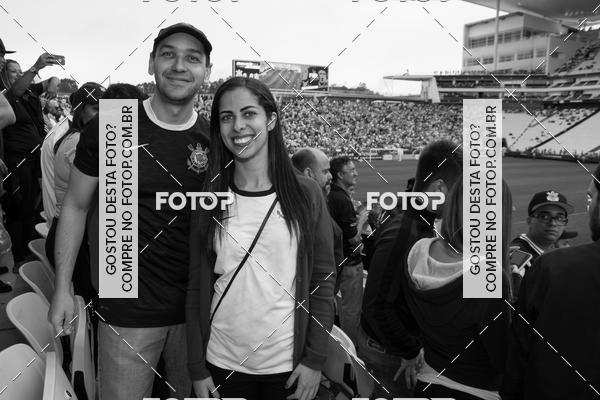Buy your photos of the eventCorinthians X Fluminense - Brasileir�o on Fotop