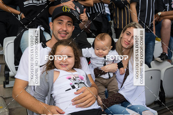 Buy your photos of the eventCorinthians X Fluminense - Brasileir�o on Fotop