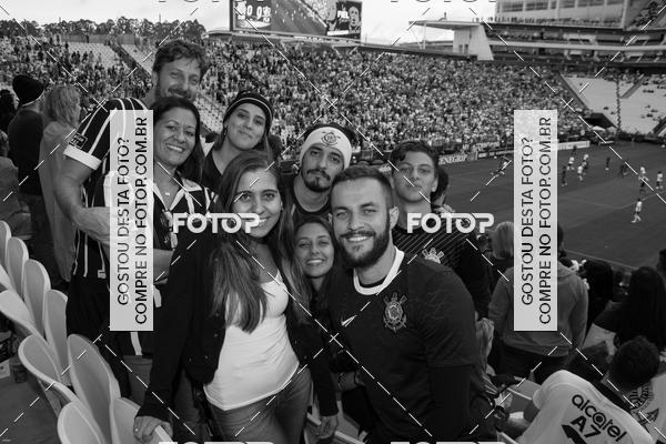 Buy your photos of the eventCorinthians X Fluminense - Brasileir�o on Fotop