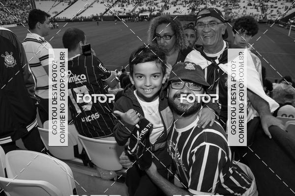 Buy your photos of the eventCorinthians X Fluminense - Brasileir�o on Fotop