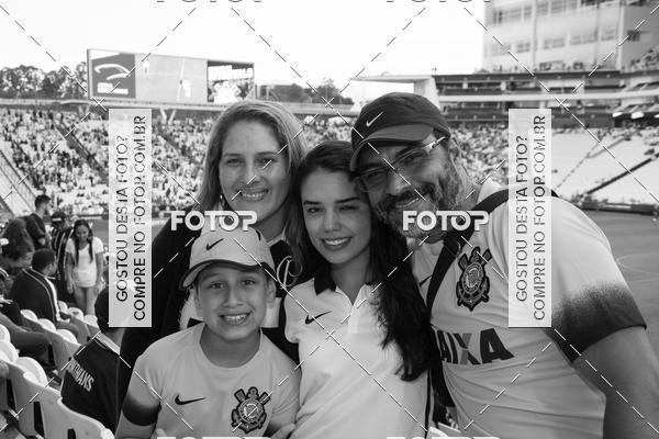 Buy your photos of the eventCorinthians X Fluminense - Brasileir�o on Fotop