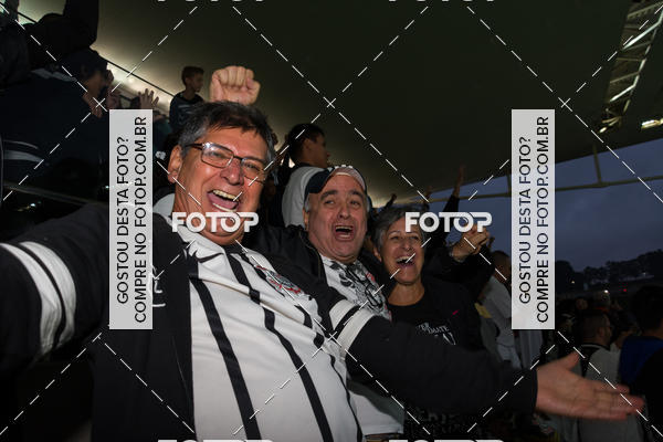 Buy your photos of the eventCorinthians X Fluminense - Brasileir�o on Fotop