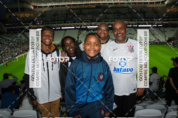 Buy your photos of the eventCorinthians X Fluminense - Brasileir�o on Fotop