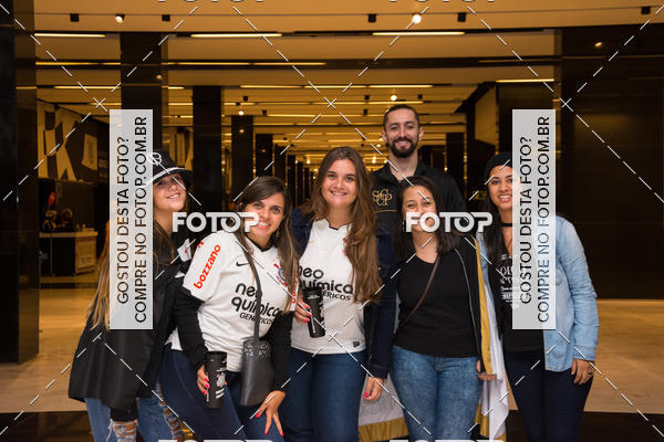 Buy your photos of the eventCorinthians X Fluminense - Brasileir�o on Fotop