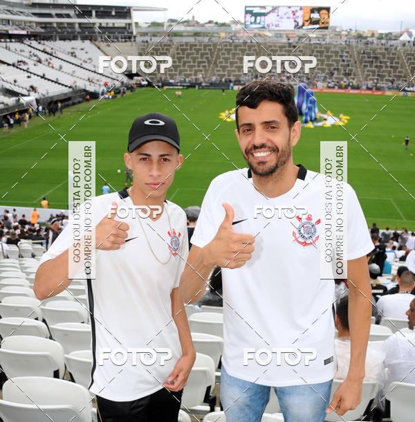Buy your photos of the eventCorinthians X Fluminense - Brasileir�o on Fotop