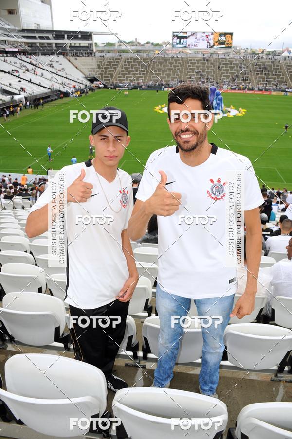 Buy your photos of the eventCorinthians X Fluminense - Brasileir�o on Fotop