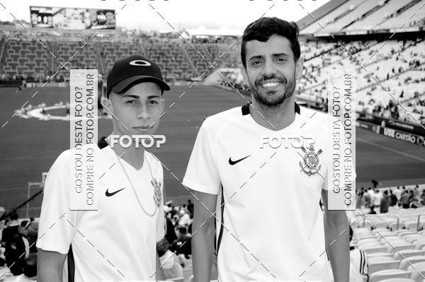 Buy your photos of the eventCorinthians X Fluminense - Brasileir�o on Fotop