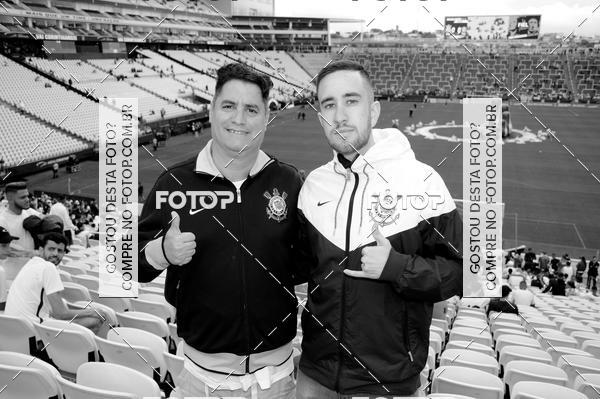 Buy your photos of the eventCorinthians X Fluminense - Brasileir�o on Fotop