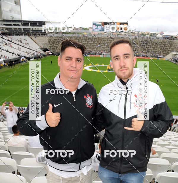Buy your photos of the eventCorinthians X Fluminense - Brasileir�o on Fotop
