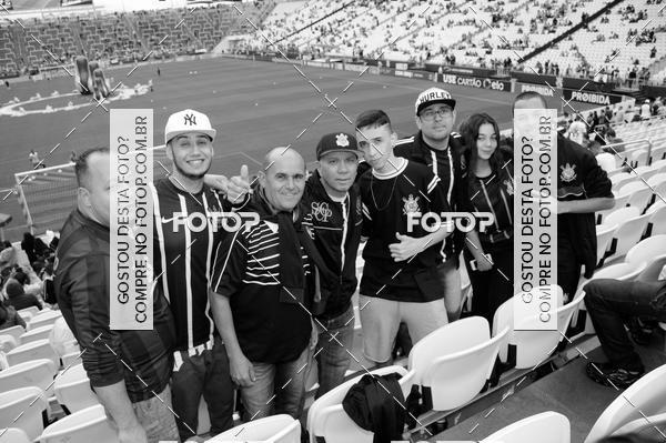 Buy your photos of the eventCorinthians X Fluminense - Brasileir�o on Fotop
