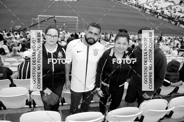 Buy your photos of the eventCorinthians X Fluminense - Brasileir�o on Fotop