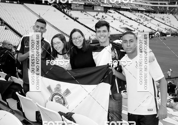 Buy your photos of the eventCorinthians X Fluminense - Brasileir�o on Fotop