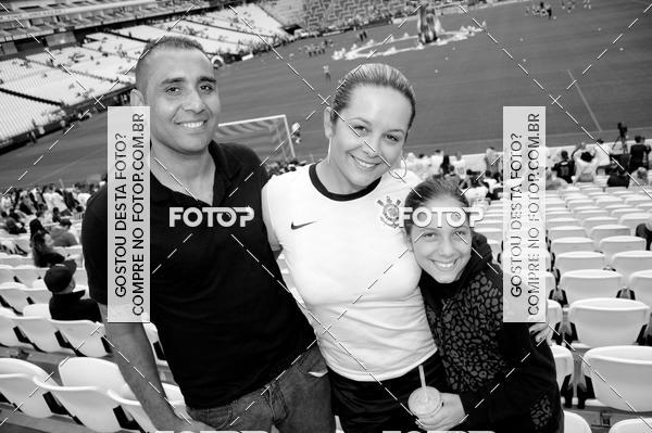 Buy your photos of the eventCorinthians X Fluminense - Brasileir�o on Fotop