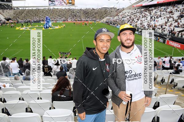 Buy your photos of the eventCorinthians X Fluminense - Brasileir�o on Fotop