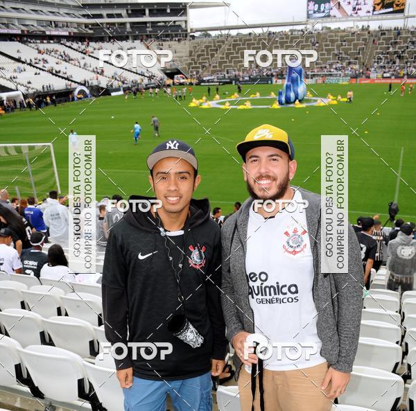 Buy your photos of the eventCorinthians X Fluminense - Brasileir�o on Fotop
