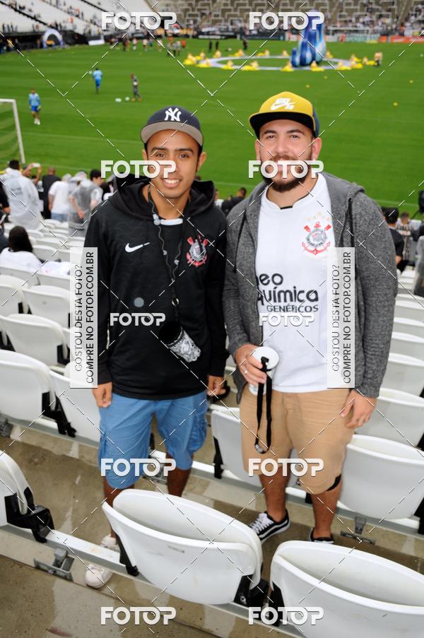 Buy your photos of the eventCorinthians X Fluminense - Brasileir�o on Fotop