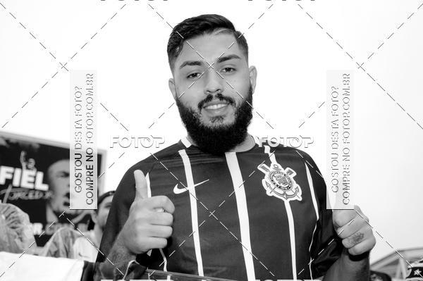 Buy your photos of the eventCorinthians X Fluminense - Brasileir�o on Fotop