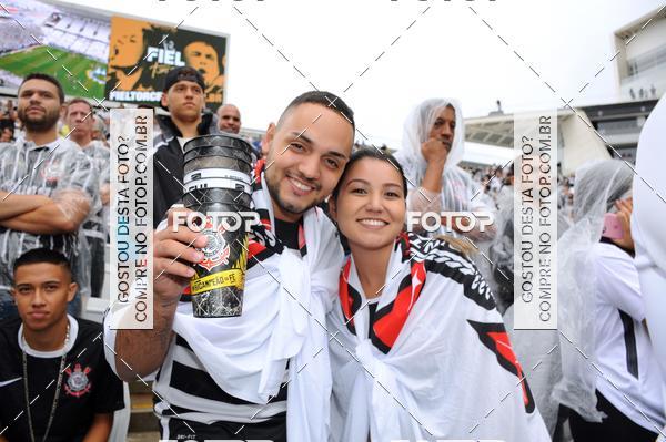 Buy your photos of the eventCorinthians X Fluminense - Brasileir�o on Fotop