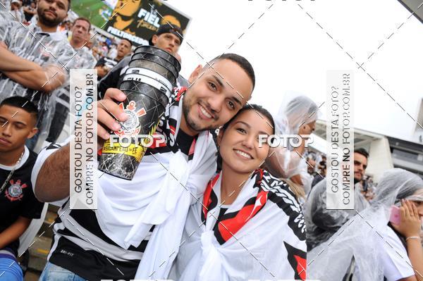 Buy your photos of the eventCorinthians X Fluminense - Brasileir�o on Fotop