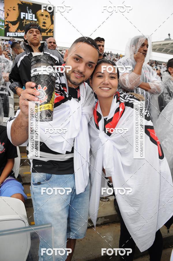 Buy your photos of the eventCorinthians X Fluminense - Brasileir�o on Fotop