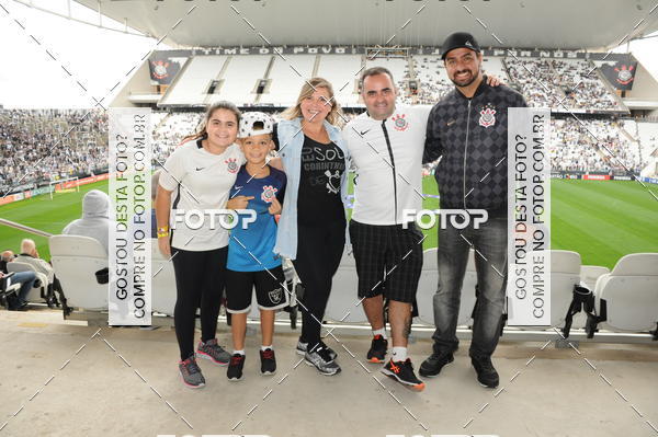 Buy your photos of the eventCorinthians X Fluminense - Brasileir�o on Fotop