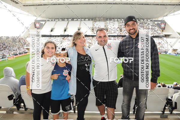 Buy your photos of the eventCorinthians X Fluminense - Brasileir�o on Fotop