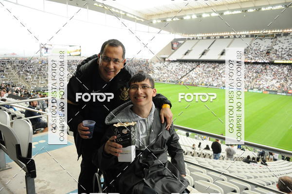 Buy your photos of the eventCorinthians X Fluminense - Brasileir�o on Fotop